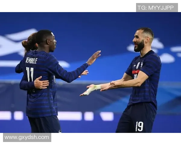 小加与伊巴卡的对决谁能在赛场上笑到最后分析两位球员的技术与战术特点